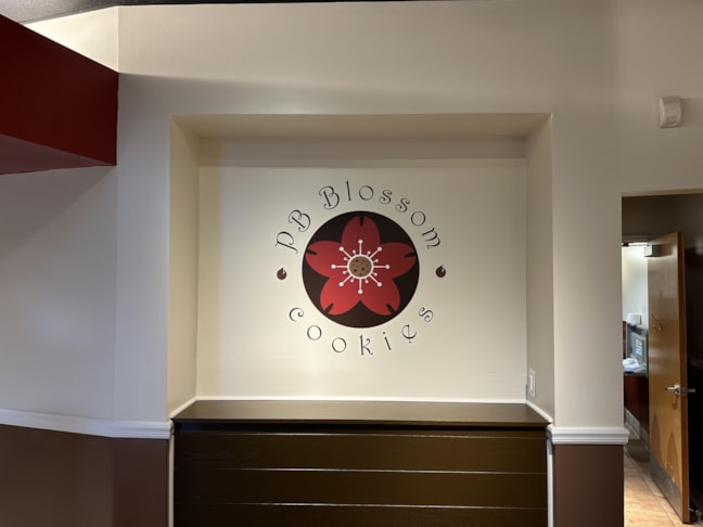 Graphics & Wall Murals