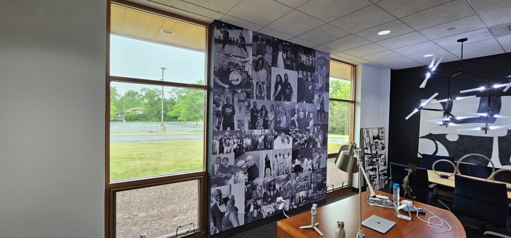 Wall Murals & Graphics