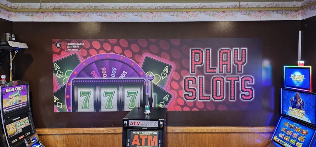 Wall Murals & Graphics