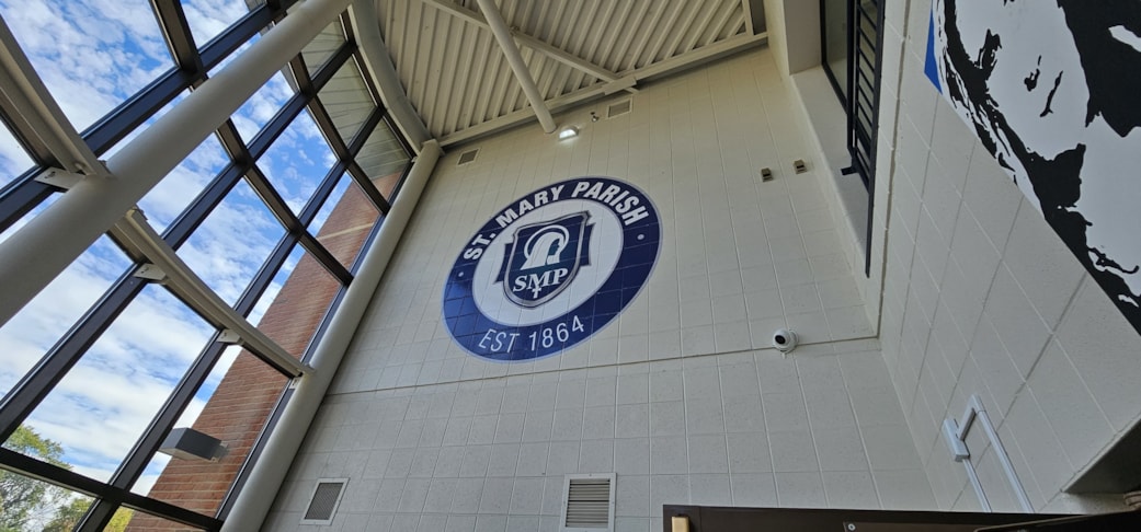 Wall Murals & Graphics