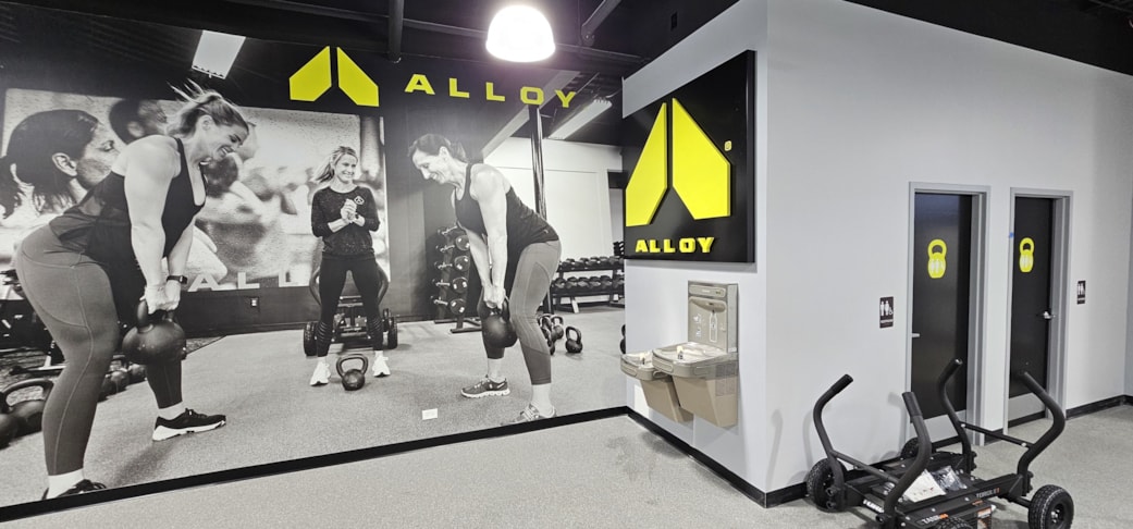 Wall Murals & Graphics