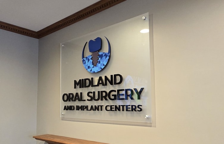 3D Signs & Dimensional Letters