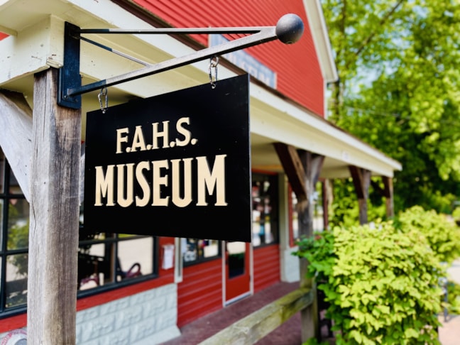 Hanging Signs & Ceiling Displays