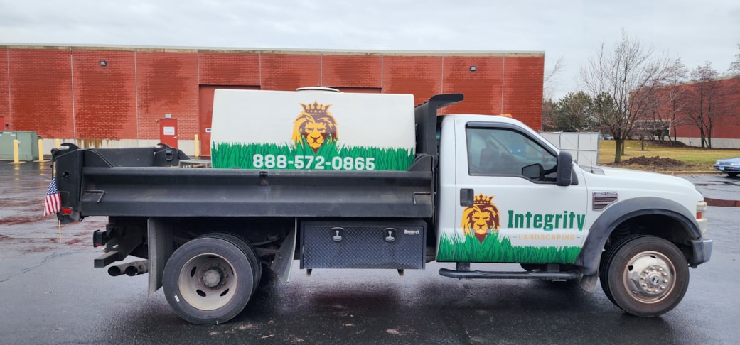 Vehicle Graphics & Lettering