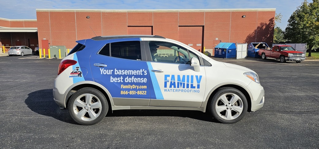 Vehicle Graphics & Lettering