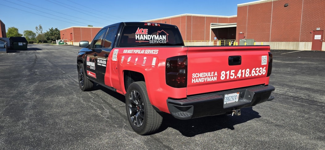 Vehicle Graphics & Lettering