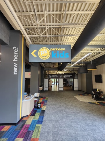 Edgelit and Backlit Signs