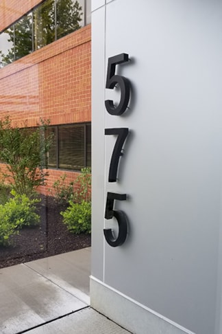 3D Halo Letters at Delran