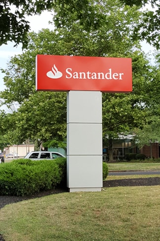 Light Box Pylon at Santander Bank in Pottstown