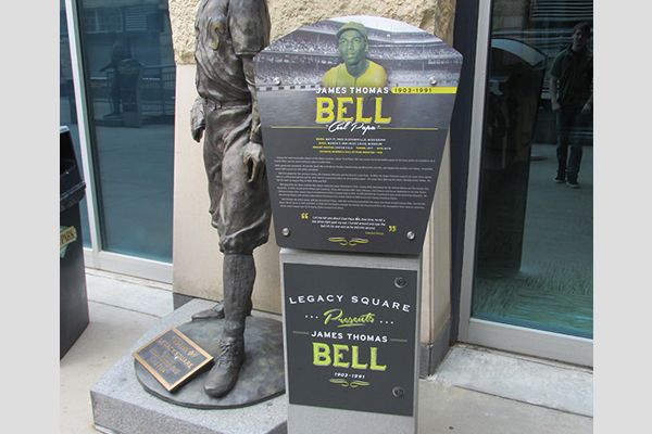  - Image360-Pittsburgh-PA-Custom-Metal-Display-Sports-Entertainment