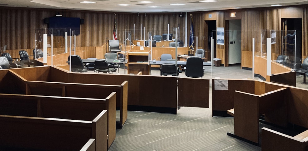 Plastic Protective Panels for Courthouse