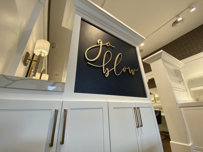 3D Signs & Dimensional Letters & Logos