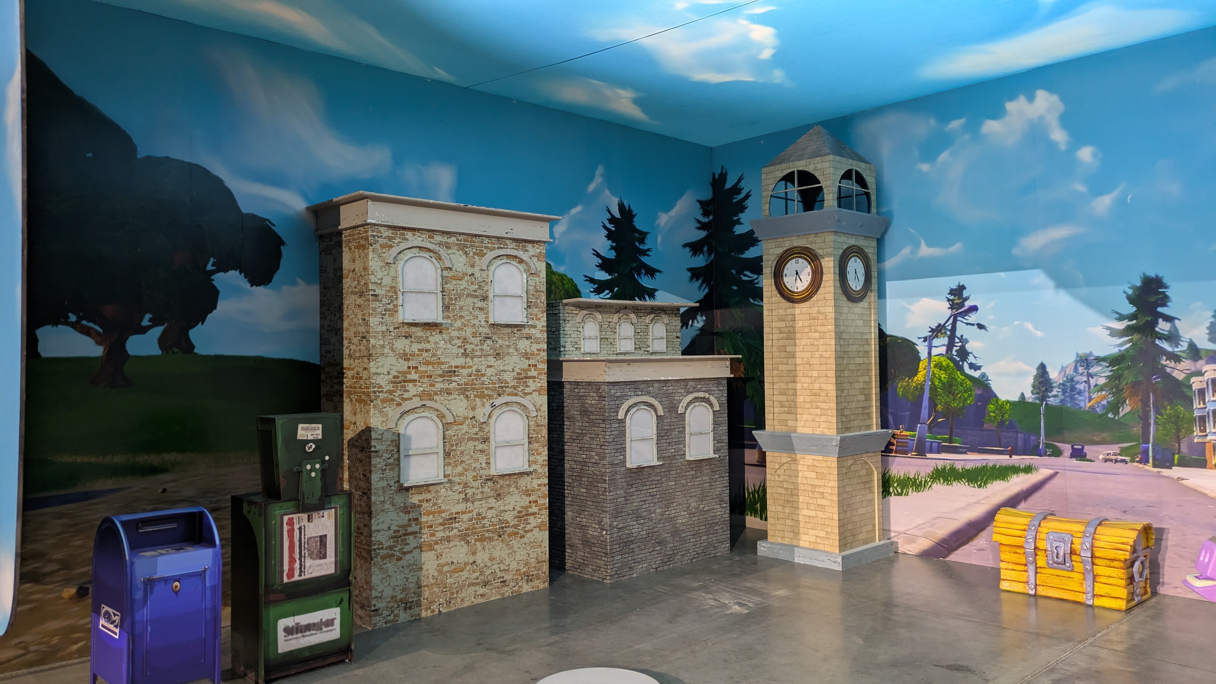 Custom Decals, Wraps & Lettering