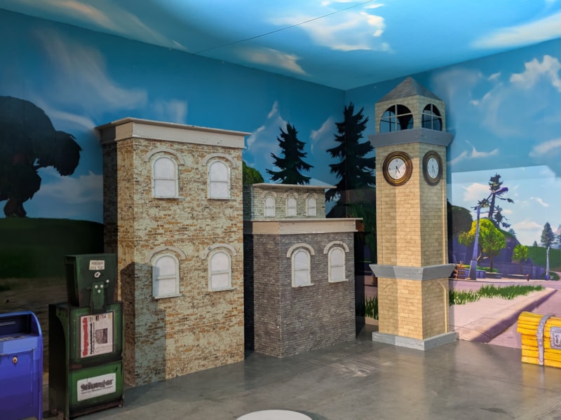 Custom Decals, Wraps & Lettering