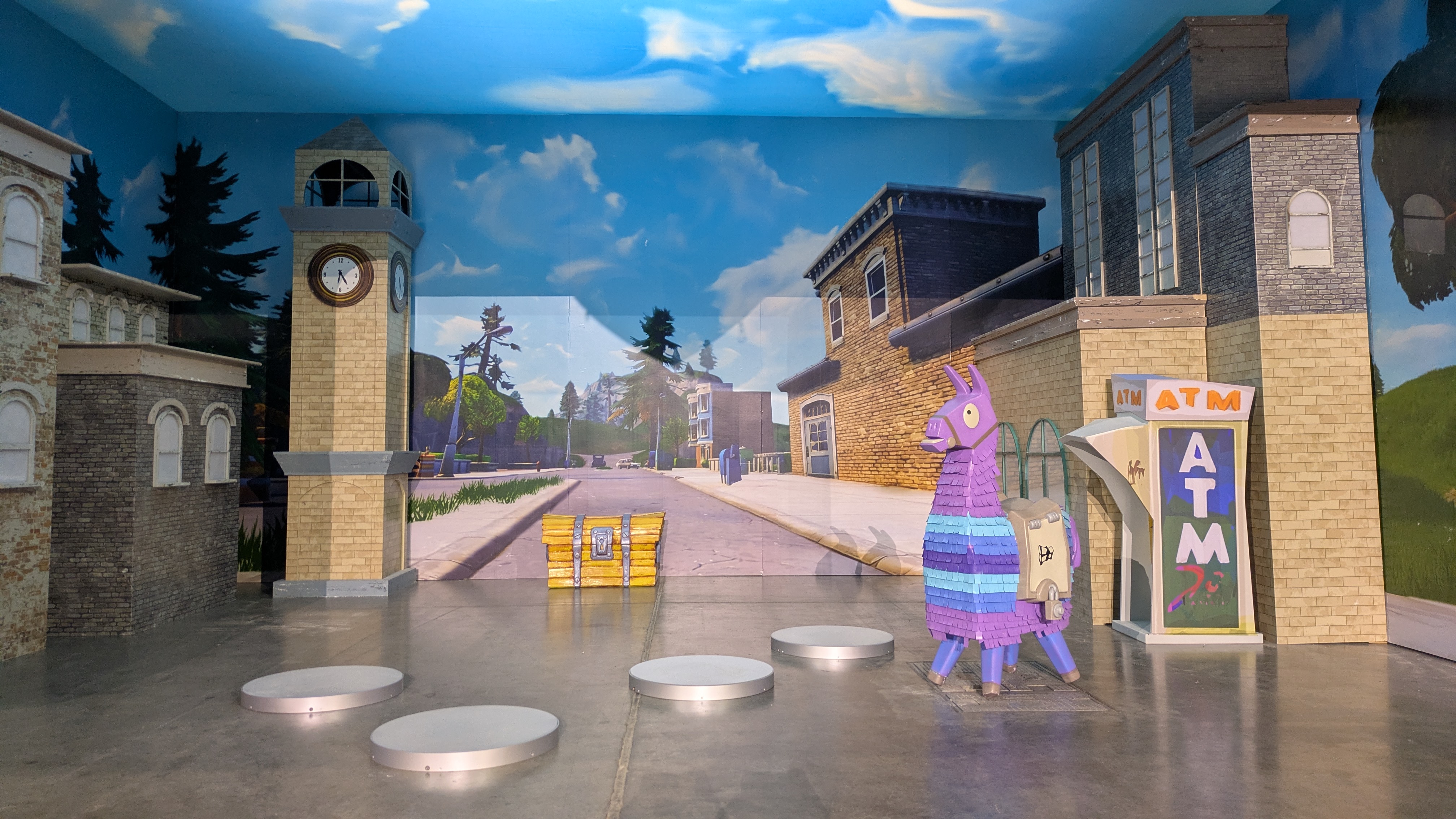 Custom Decals, Wraps & Lettering