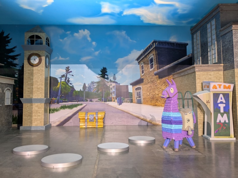 Custom Decals, Wraps & Lettering