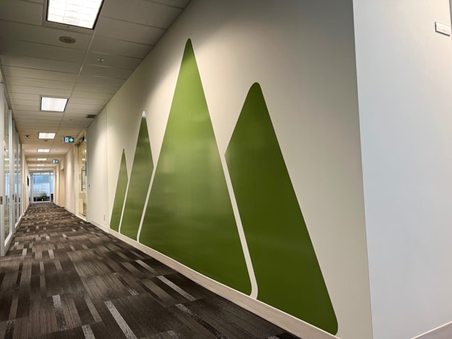 Wall Murals & Graphics