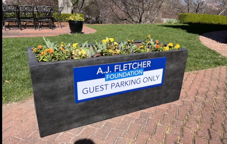 3D Signs & Dimensional Letters