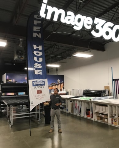 Feather Flags & Flutter Flags