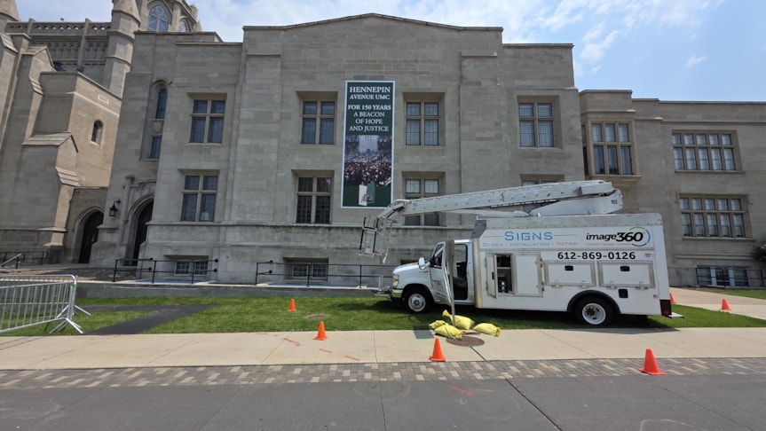 Fabric & Vinyl Outdoor Banners