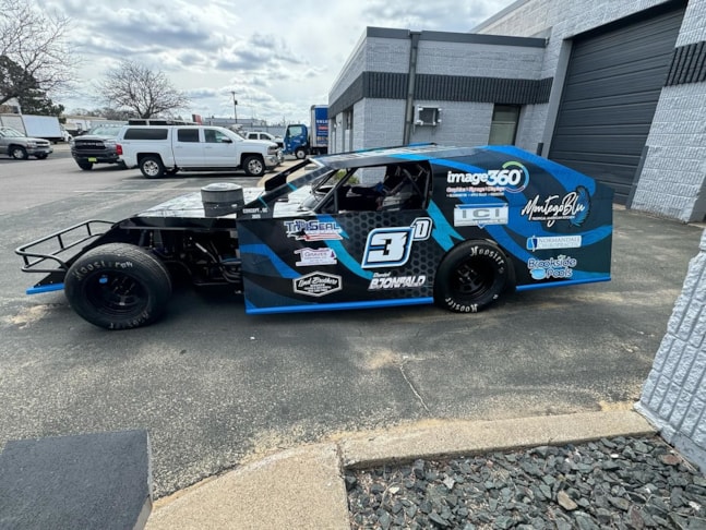 Vehicle Graphics & Lettering