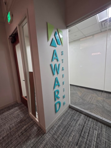 Custom Acrylic & Plastic Displays