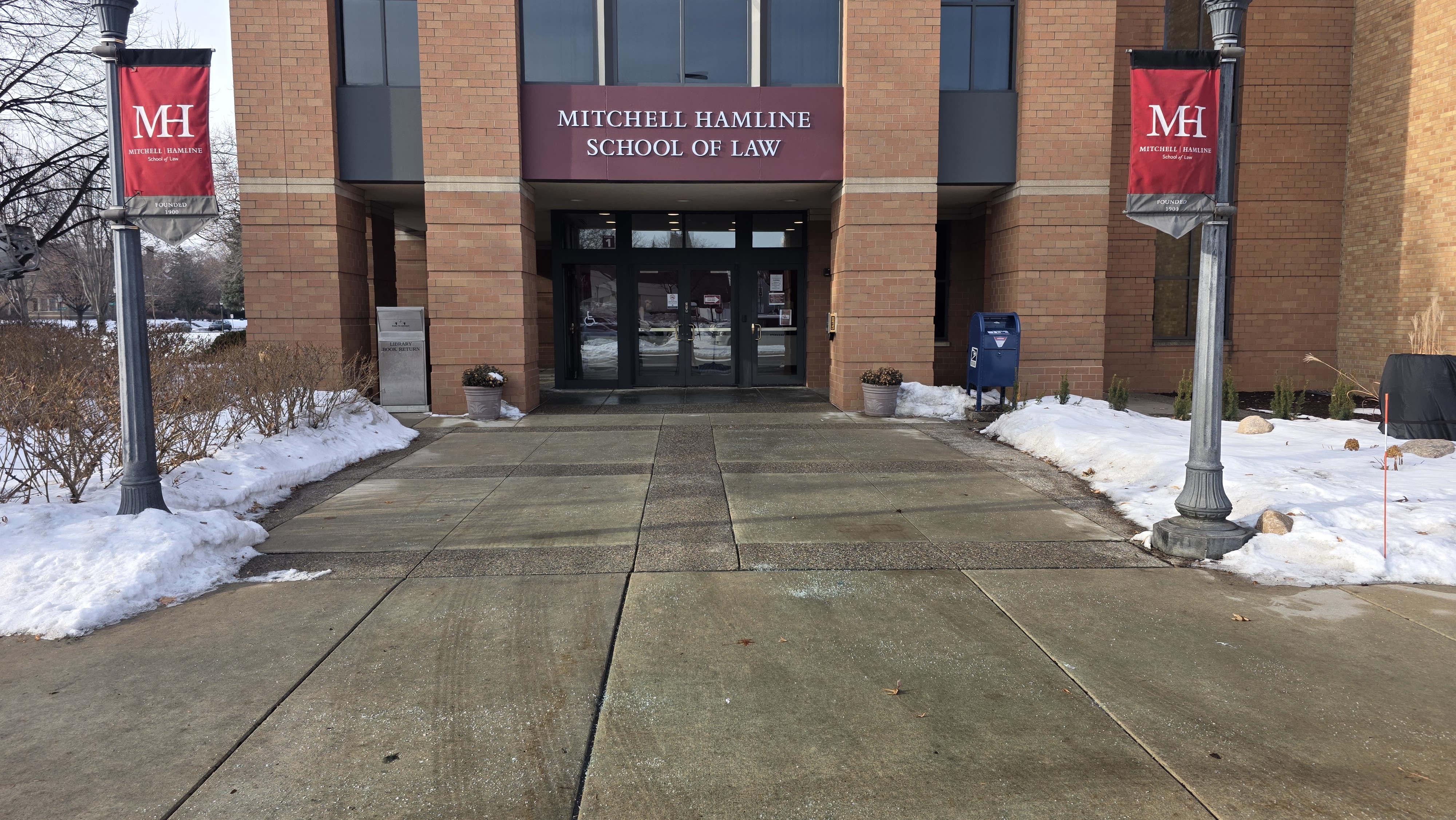 Custom Acrylic & Plastic Displays | Acrylic