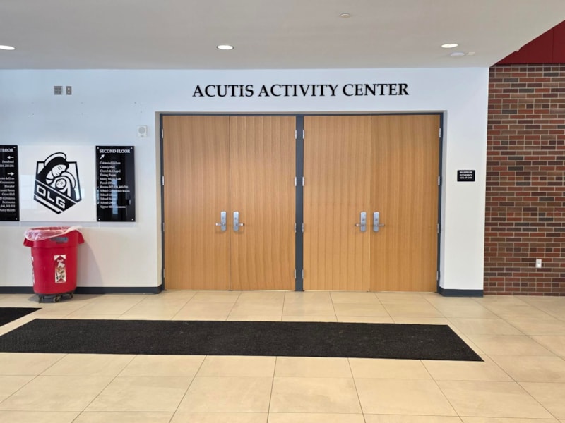 Custom Acrylic & Plastic Displays