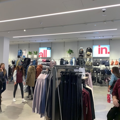 Custom Decals, Wraps & Lettering