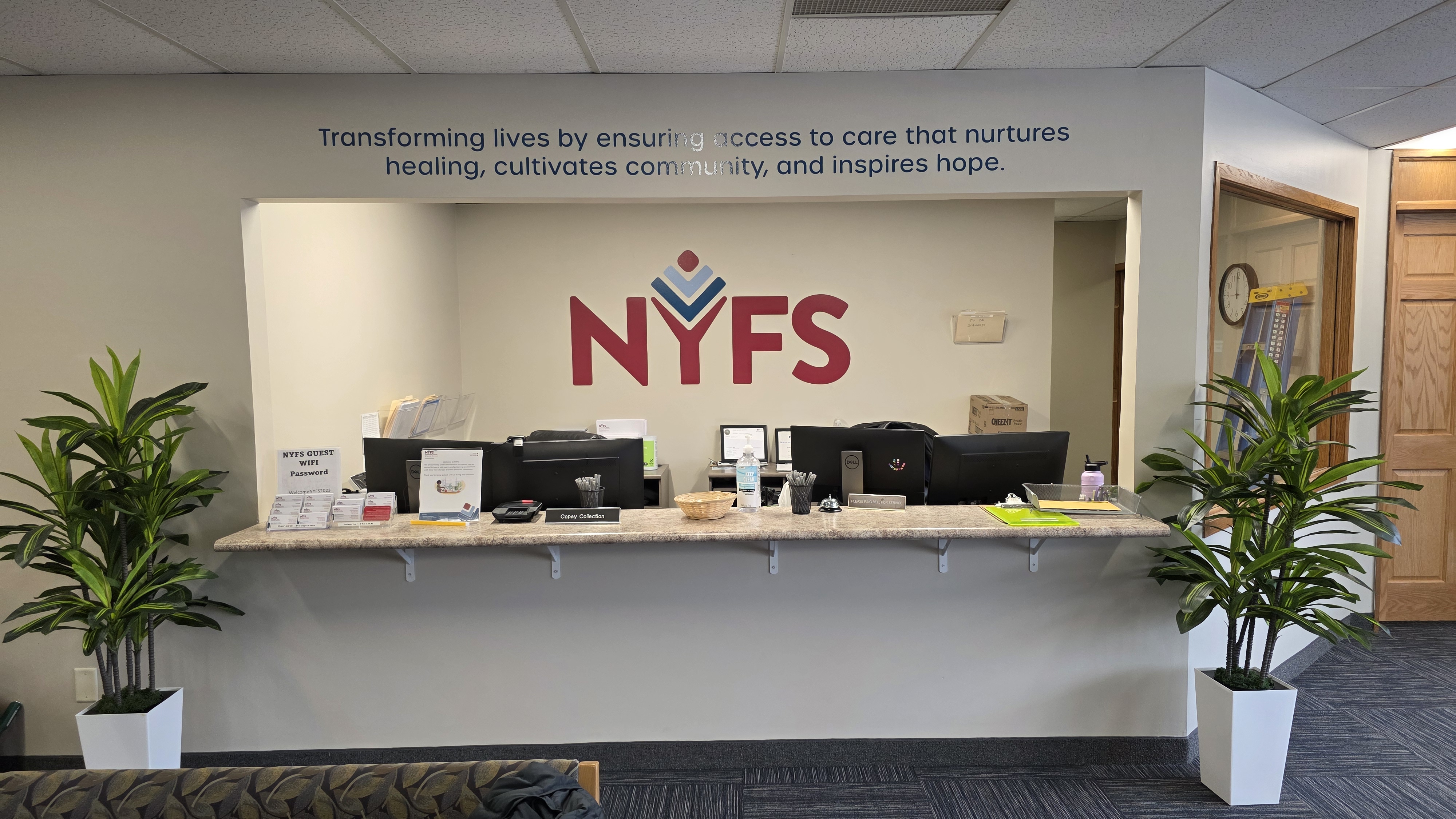 Wall Murals & Graphics