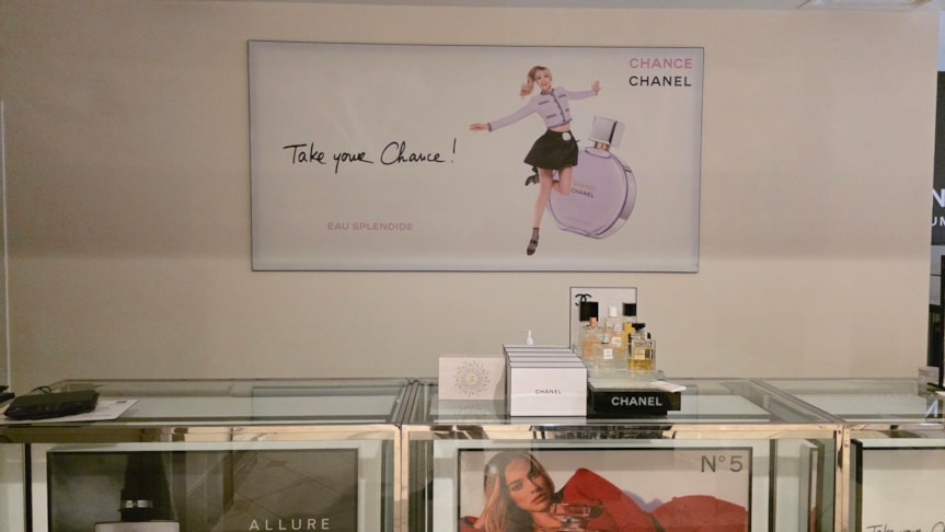 Wall Murals & Graphics