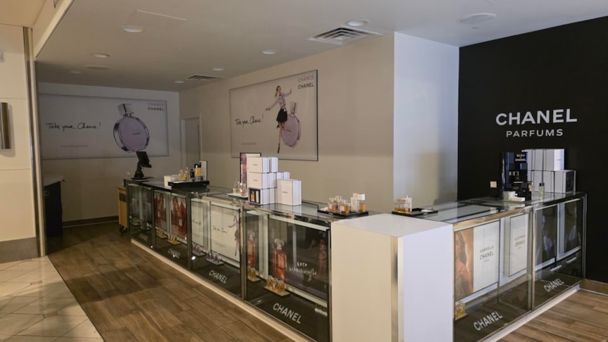 Wall Murals & Graphics