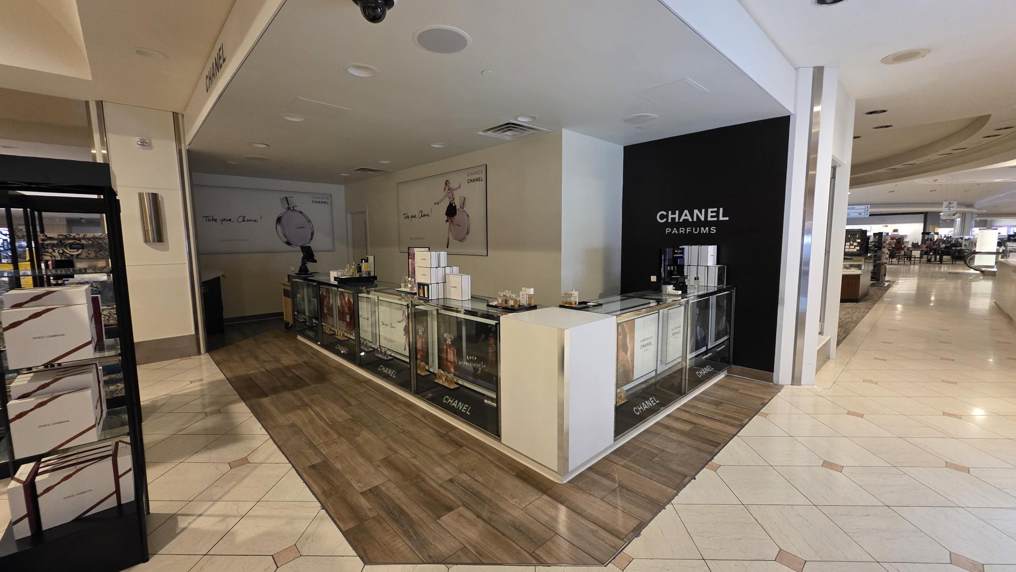 Wall Murals & Graphics