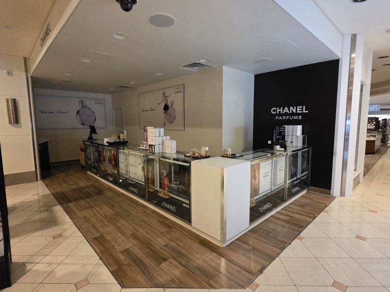 Wall Murals & Graphics