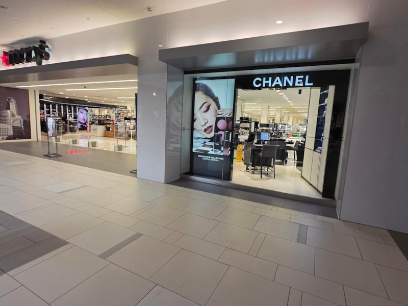 Wall Murals & Graphics