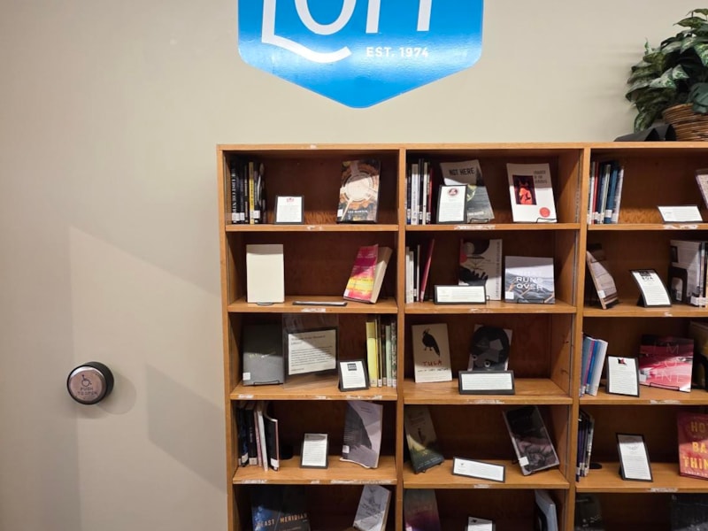 Wall Murals & Graphics