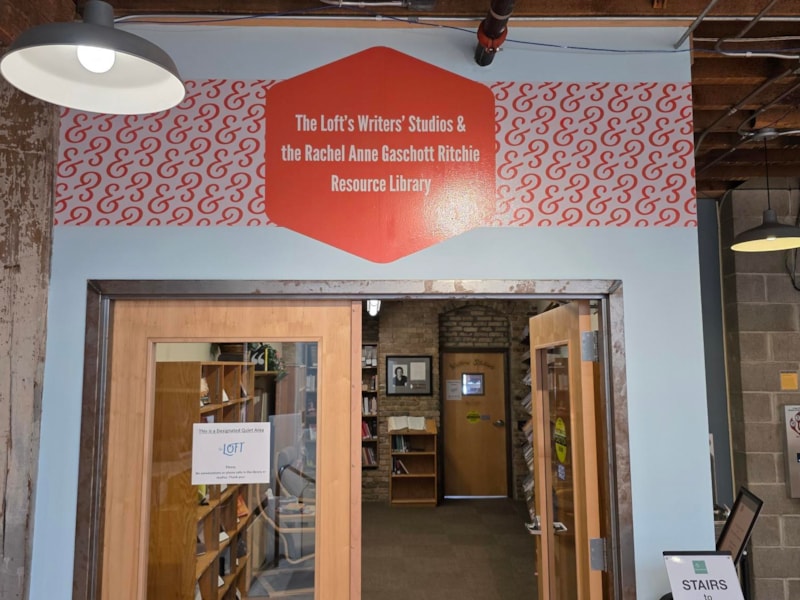 Wall Murals & Graphics