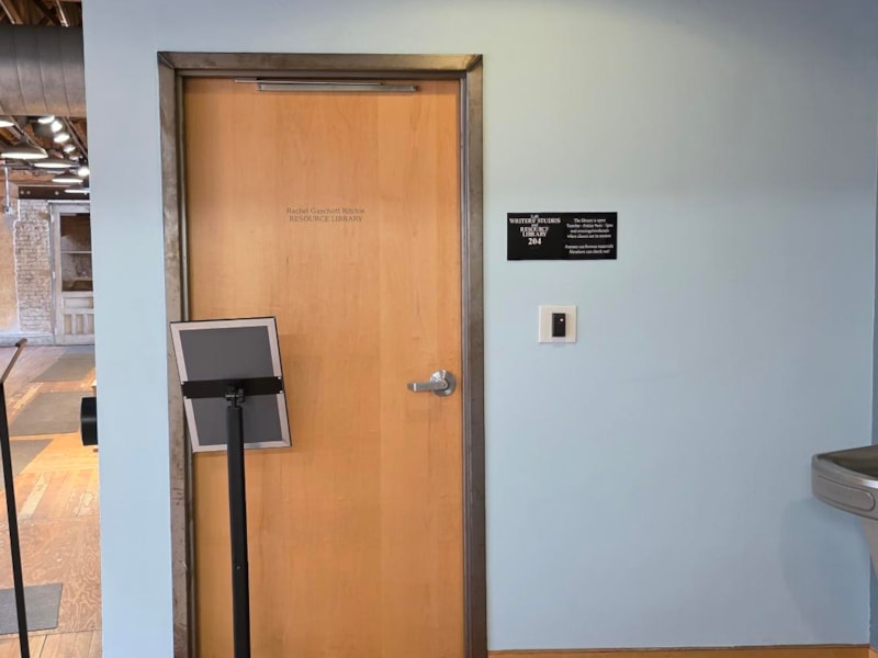 Wall Murals & Graphics