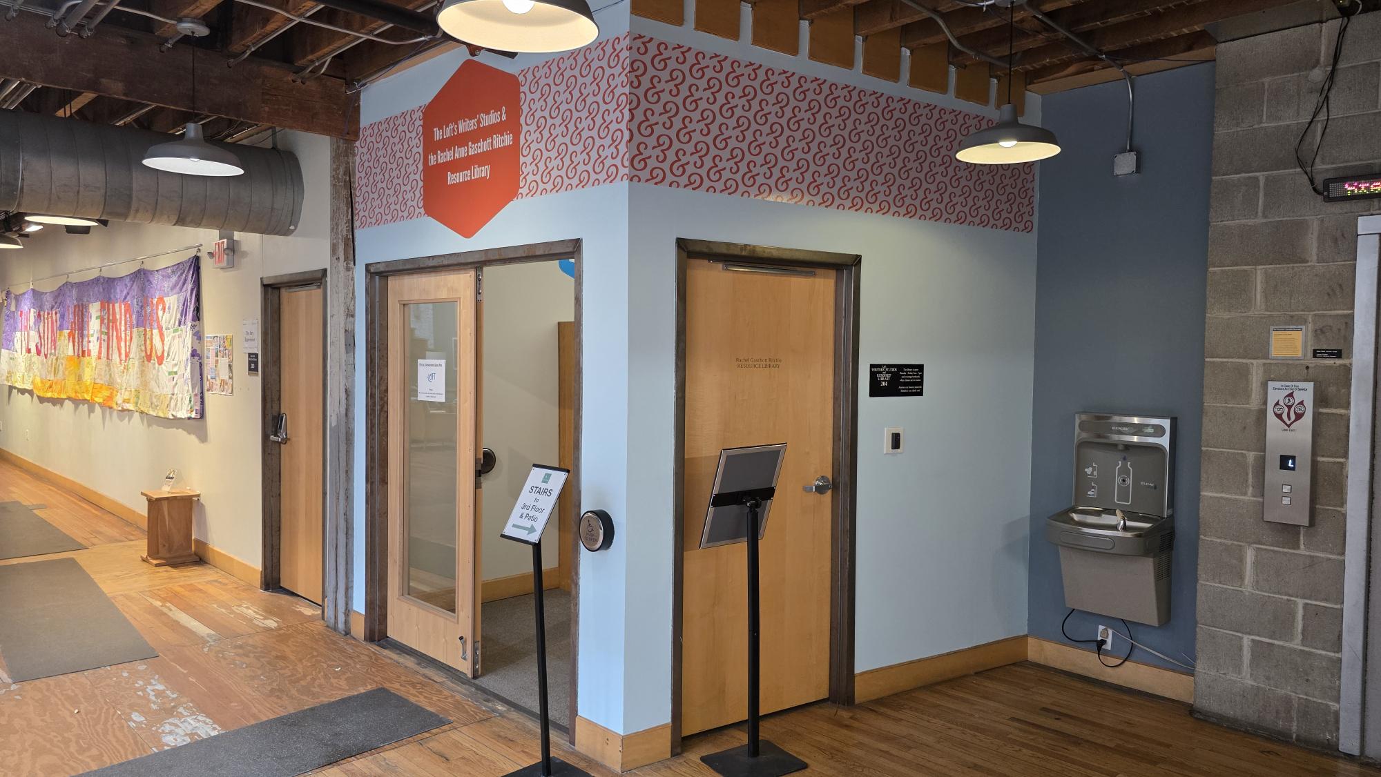 Wall Murals & Graphics