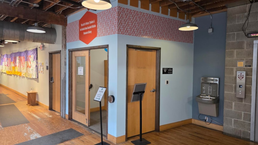 Wall Murals & Graphics