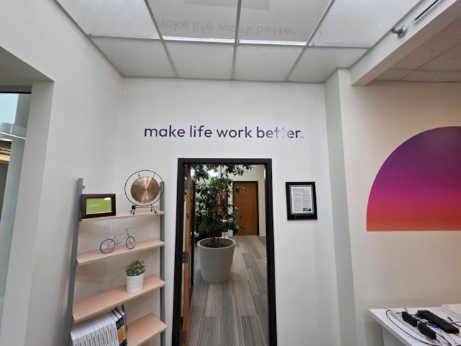 Wall Murals & Graphics