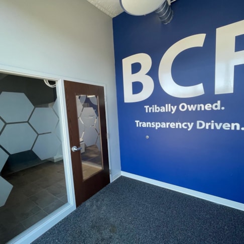 Wall Murals & Graphics