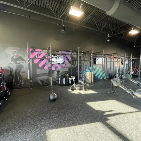 Wall Murals & Graphics