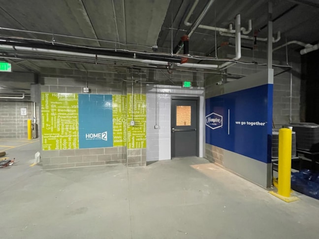 Wall Murals & Graphics