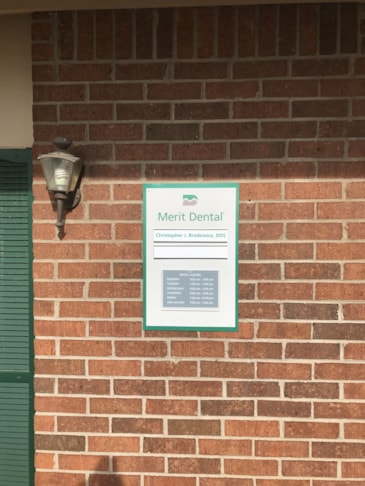 Metal Signs and Displays