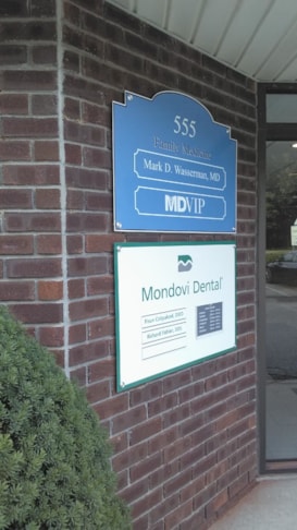 Metal Signs and Displays