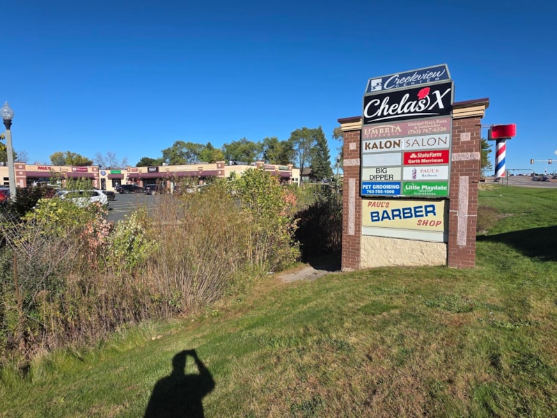 Pylon & Pole Signs | Plastic