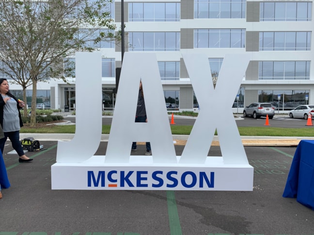 3D Signs & Dimensional Letters & Logos