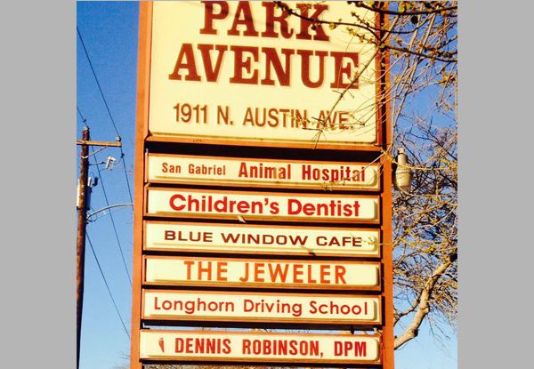  - Image360-Round-rock-illuminated-pylon