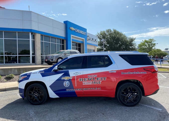 Courtesy Shuttle Vehicle Wrap